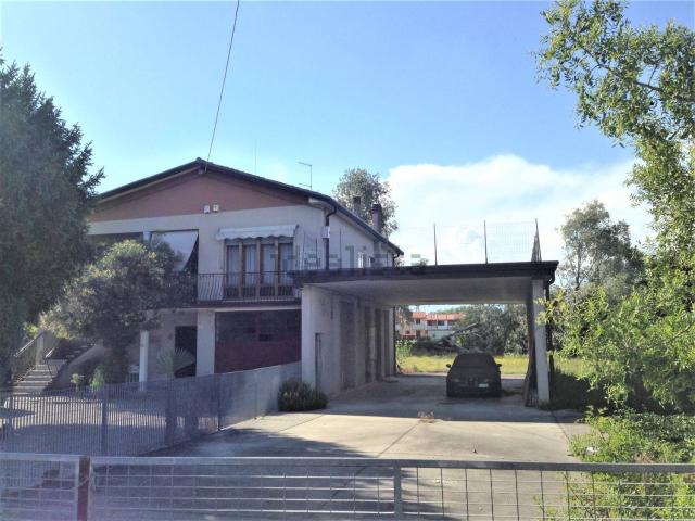 Casa in vendita a Fontaniva, Veneto