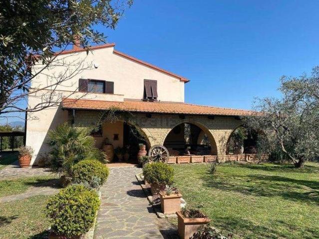 Casa in vendita a Porta a Terra, Piombino