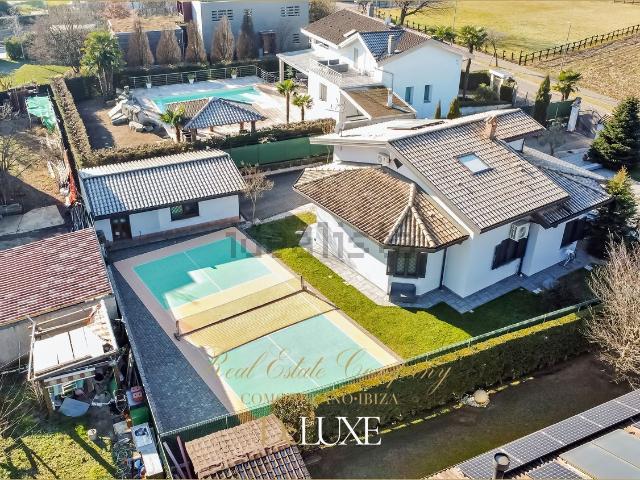 Casa in vendita a Villa, Appiano Gentile
