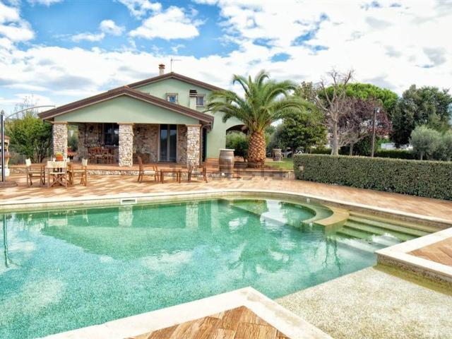 Casa in vendita a San Vincenzo, Toscana