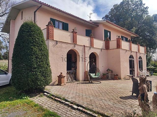 Casa in vendita a Onano, Lazio