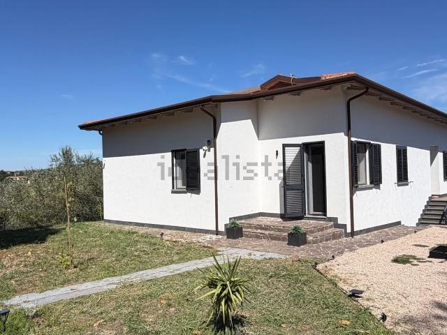 Casa in vendita a La Pevole, Piegaro