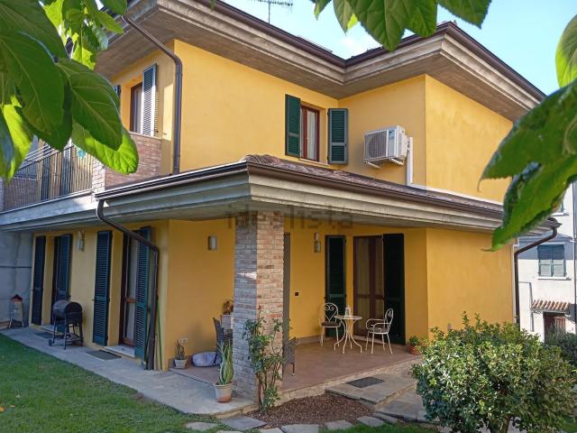 Casa in vendita a Nibbiano, Reggio Emilia