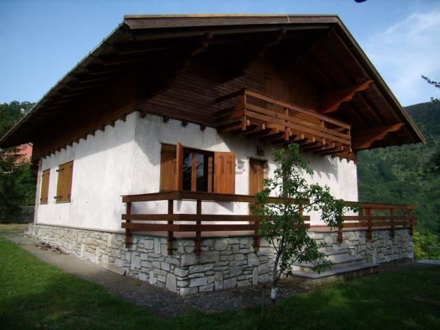 Casa in vendita a Borzonasca, Liguria