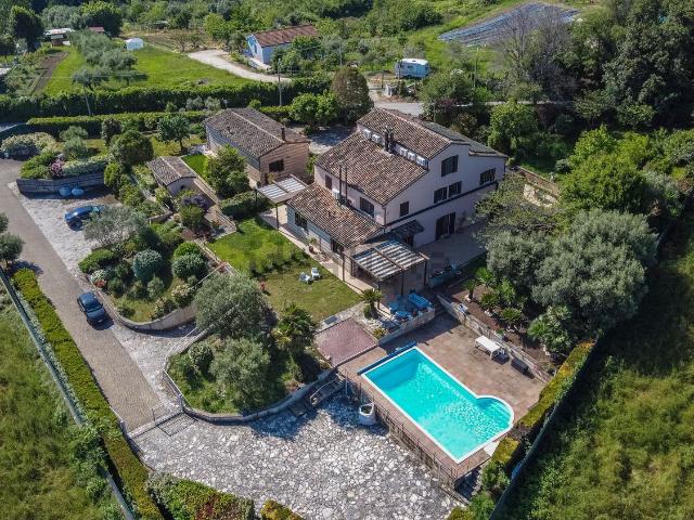Casa in vendita a Marche, Ancona
