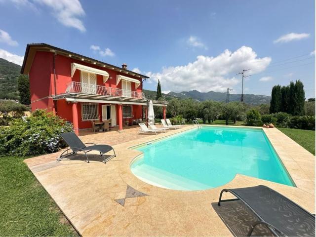 Casa in vendita a Tonfano, Toscana