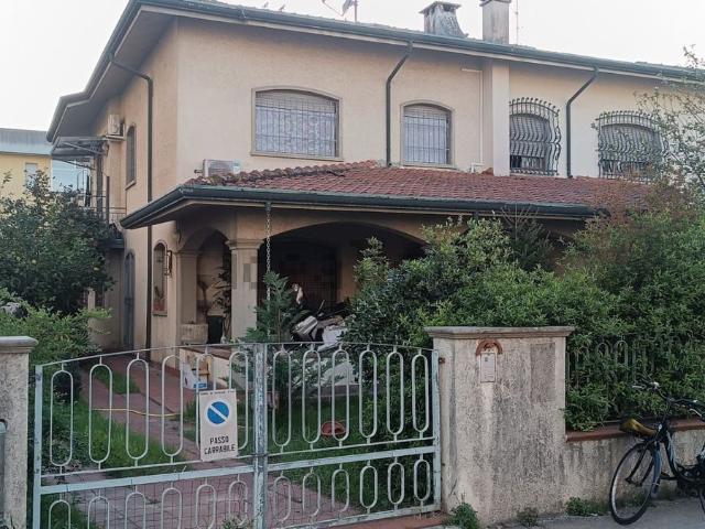 Casa in vendita a Viareggio, Toscana