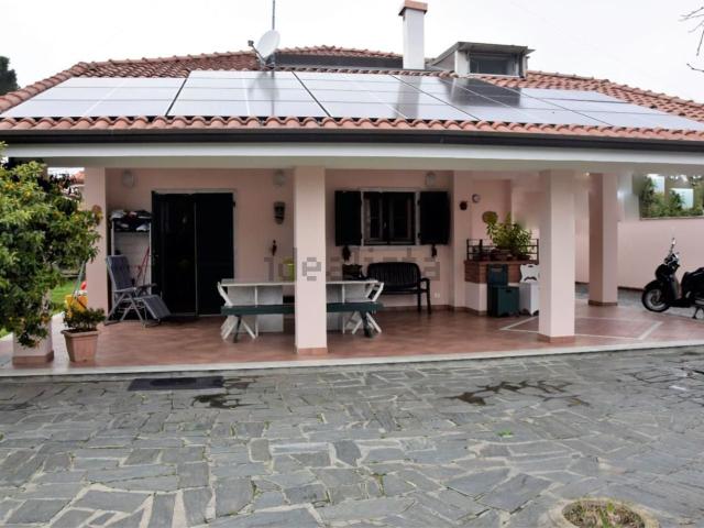 Casa in vendita a La Prada, Carrara