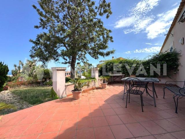 Casa in vendita a Castellana Nuova, Ragusa