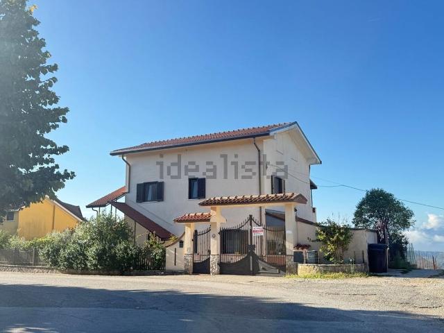 Casa in vendita a Torre Cajetani, Frosinone