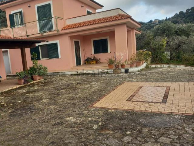 Casa in vendita a Campiglioni, Itri