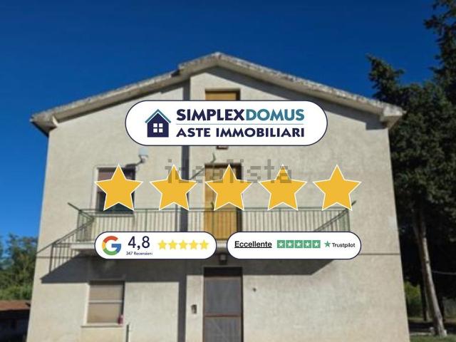Casa in vendita a San Ginesio, Macerata
