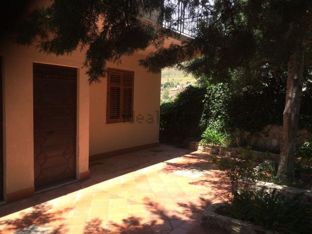 Casa in vendita a Montelepre, Sicilia