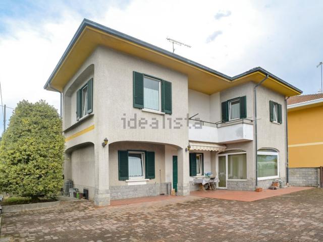 Casa in vendita a Maggiate Superiore, Maggiate Inferiore