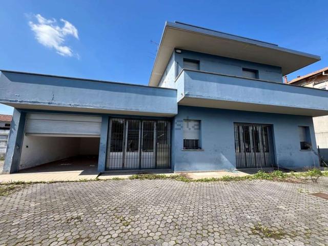Casa in vendita a Vigevano, Lombardia