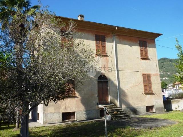 Casa in vendita a San Salvatore, Genova