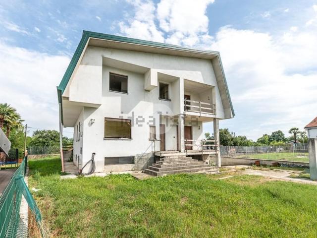 Casa in vendita a Robassomero, Torino