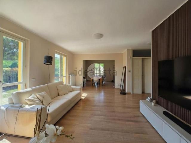 Casa in vendita a Castiglione Tinella, Cuneo