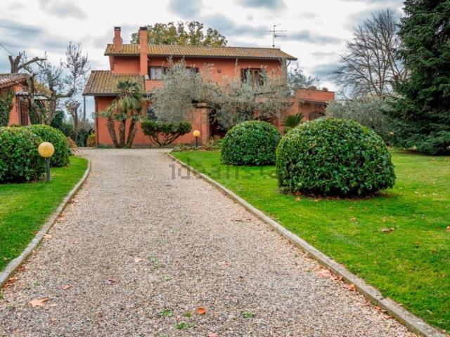 Casa in vendita a Vetralla, Lazio