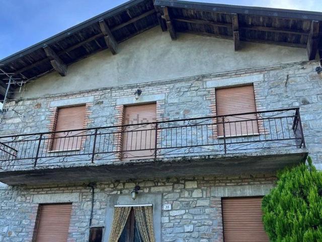 Casa in vendita a Monchio Delle Corti, Reggio Emilia