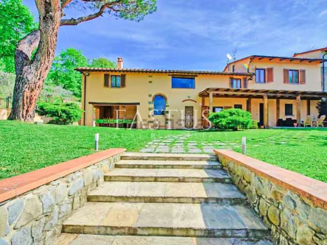 Casa in vendita a Loro Ciuffenna, Toscana