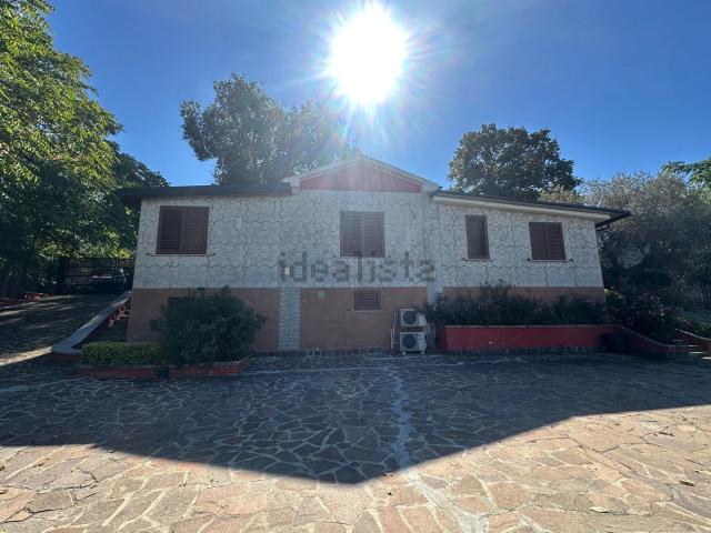 Casa in vendita a Città Sant'Angelo, Pescara
