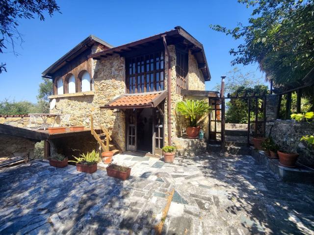 Casa in vendita a Vallebona, Liguria