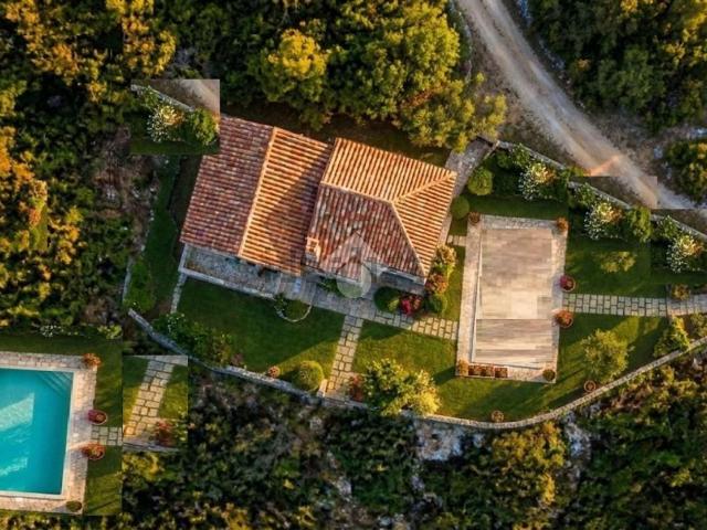 Casa in vendita a Quinzano, Brenzone