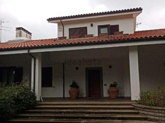 Casa in vendita a Viterbo, Lazio
