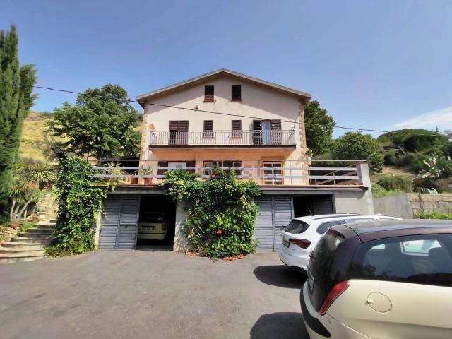 Casa in vendita a Piazza, Sicilia
