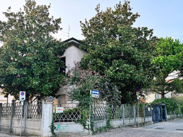 Casa in vendita a Vedano Al Lambro