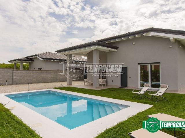 Casa in vendita a Magnago, Lombardia