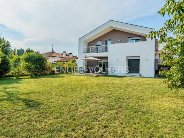 Casa in vendita a Ponzano Veneto, Ponzano