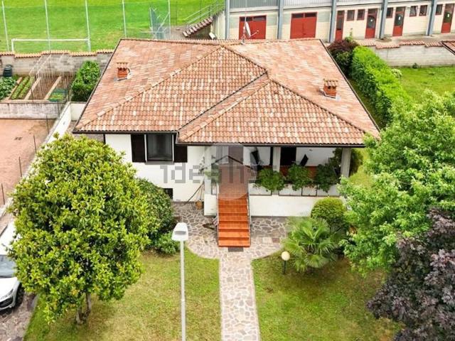 Casa in vendita a Trenzano, Lombardia