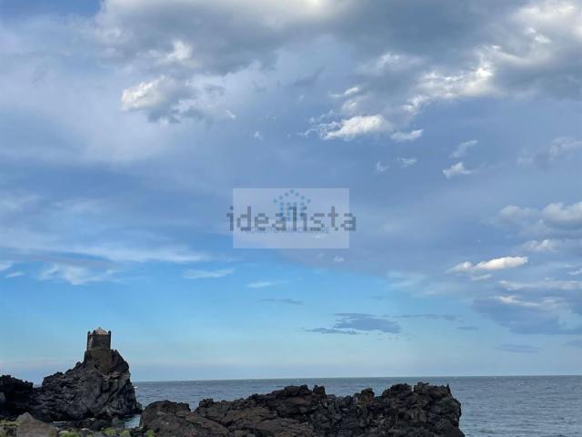 Casa in vendita a Acireale, Sicilia