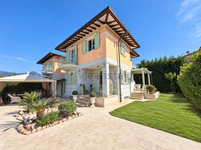 Casa in vendita a Marina di Pietrasanta, Pietrasanta