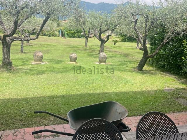 Casa in vendita a Carrara, Toscana