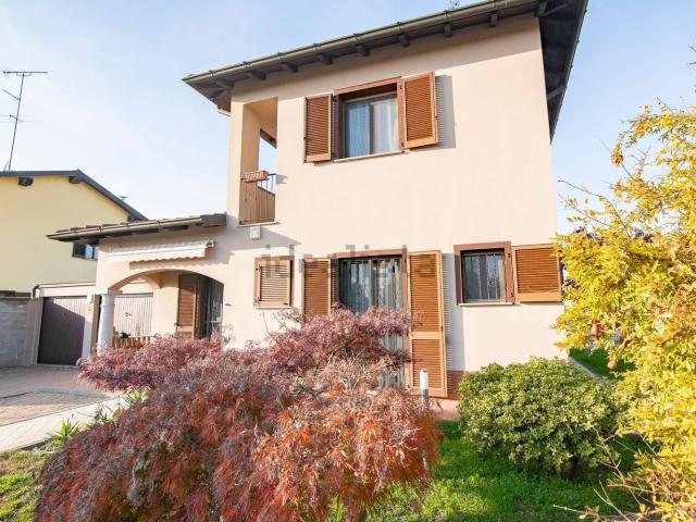 Casa in vendita a Mortara, Pavia