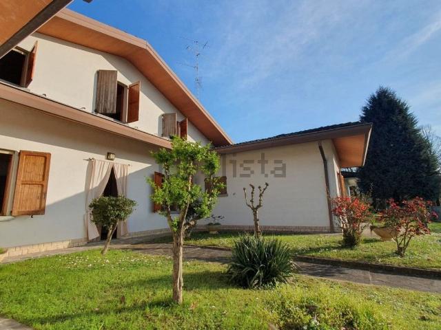 Casa in vendita a Unione delle Terre d'Argine, Novi Di Modena