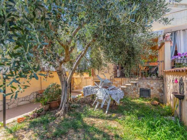 Casa in vendita a Giardini di Corcolle, Roma Capitale