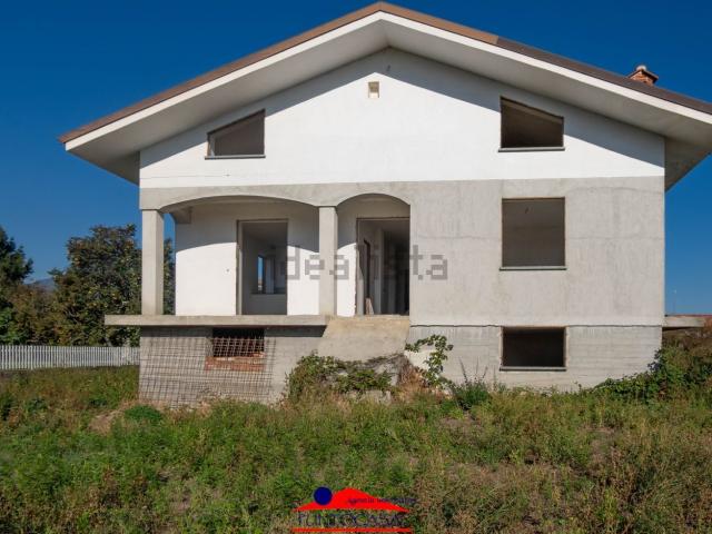 Casa in vendita a Castelletto, Dronero