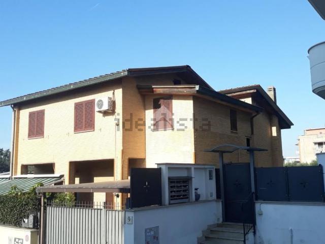 Casa in vendita a Villaggio Breda, Roma Capitale