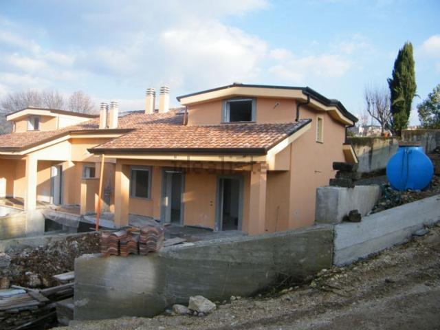 Casa in vendita a Alatri, Lazio