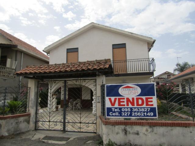 Casa in vendita a Vaccarizzo, Catania