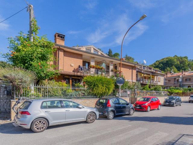 Casa in vendita a Carsoli, Abruzzo