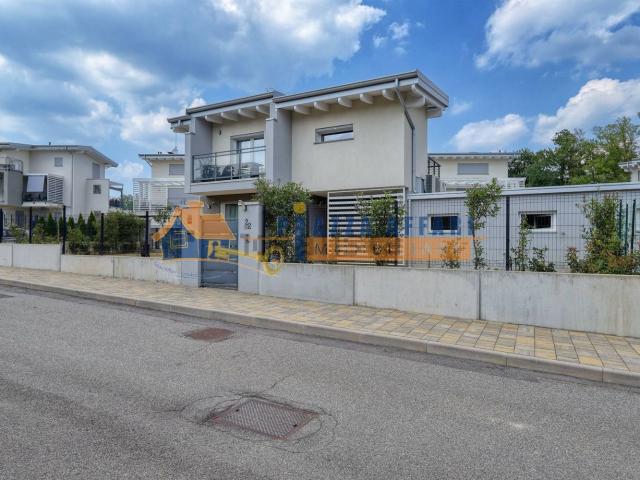 Casa in vendita a Solbiate Arno, Varese