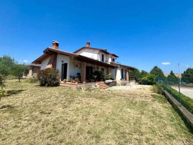 Casa in vendita a San Valentino della Collina, Marsciano