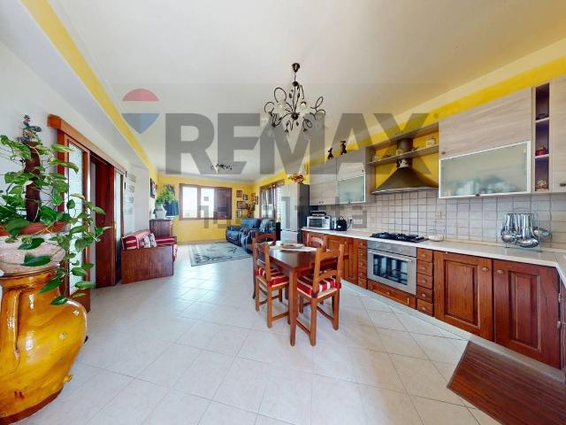Casa in vendita a Poggetto, Gioiella