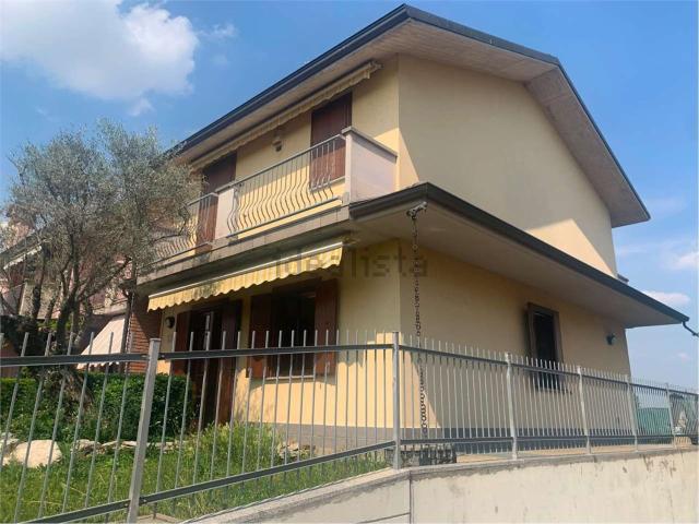 Casa in vendita a Verdello, Lombardia