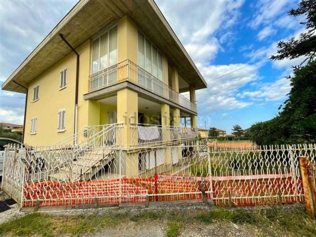 Casa in vendita a Unione dei Comuni della Val Vibrata, Civitella Del Tronto